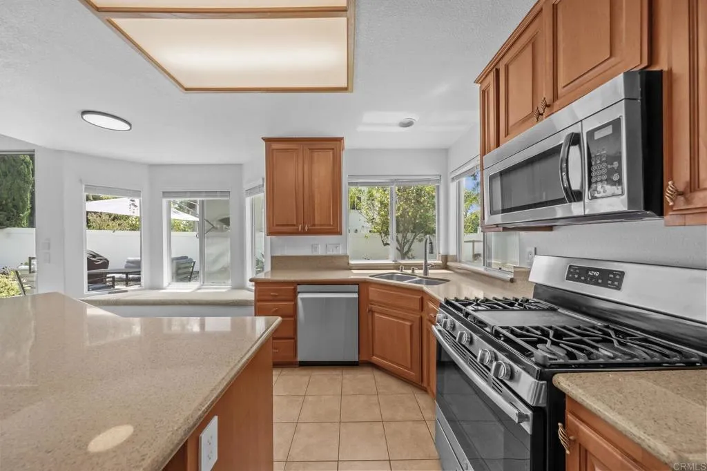 https://cdn.realtyfeed.com/cdn/127/306529144/45a8e1ac320f86df679f7f167fc77cdc.webp