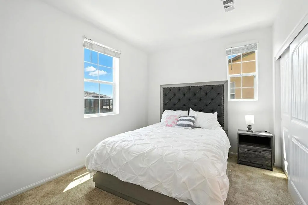 https://cdn.realtyfeed.com/cdn/127/306529167/aa40e25f8ce02b468e23a81662e64884.webp