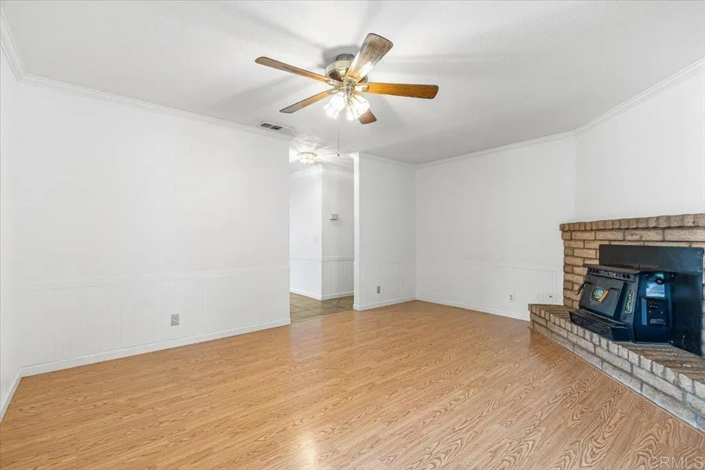 https://cdn.realtyfeed.com/cdn/127/306529178/875decd8762a77841c7d2ebedf770afd.webp