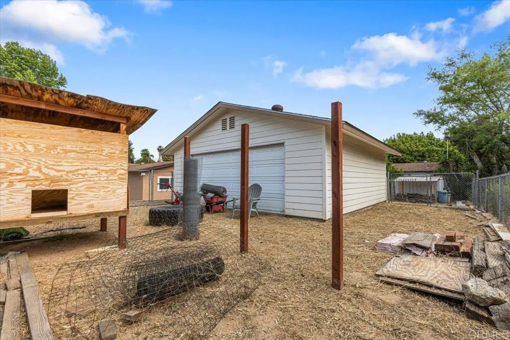 https://cdn.realtyfeed.com/cdn/127/306529178/d4581bd1fe88645ad746aa42eb7ef734.webp