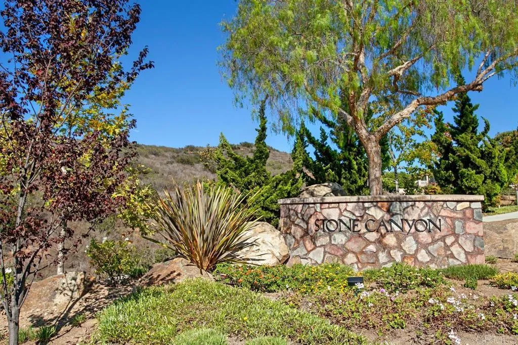 https://cdn.realtyfeed.com/cdn/127/306529220/a18a4726fa2275be610bdc645b91c207.webp