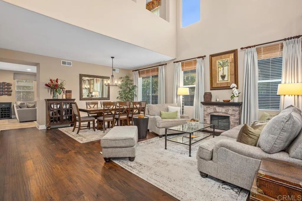 https://cdn.realtyfeed.com/cdn/127/306529220/c50aa598caa47e41a5d499e5b1d51c1b.webp