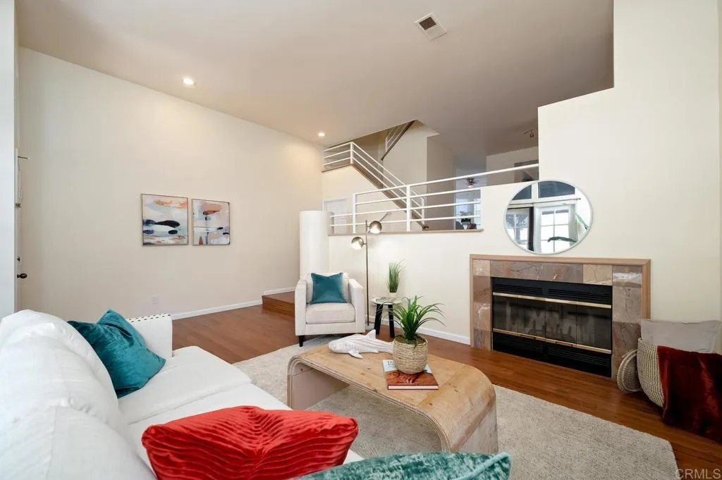 https://cdn.realtyfeed.com/cdn/127/306529250/25ecb66bd79f95e46162d828e9d903fd.webp