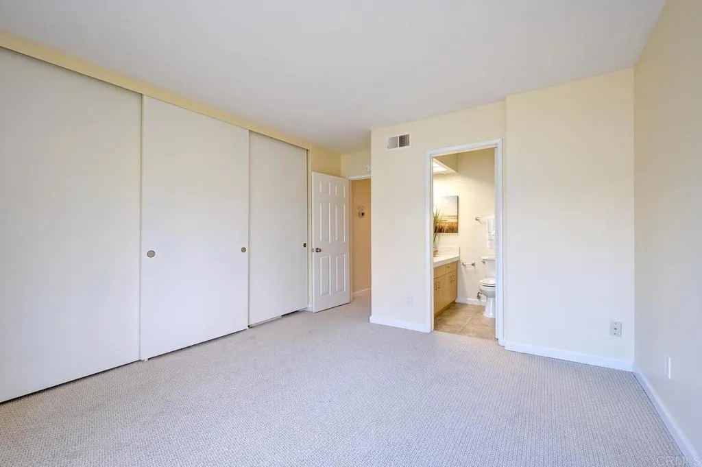 https://cdn.realtyfeed.com/cdn/127/306529250/331011eee27e4434335105979051ec43.webp