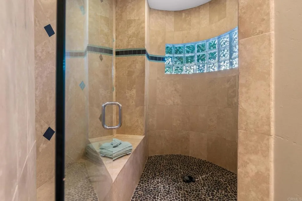 https://cdn.realtyfeed.com/cdn/127/306529262/00e11a292624c5aa4215d7f590ea2fa2.webp