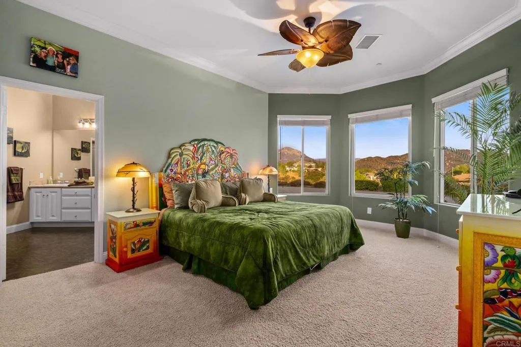 https://cdn.realtyfeed.com/cdn/127/306529262/7e8b1a7cc6bff861ef348cf5be703b92.webp