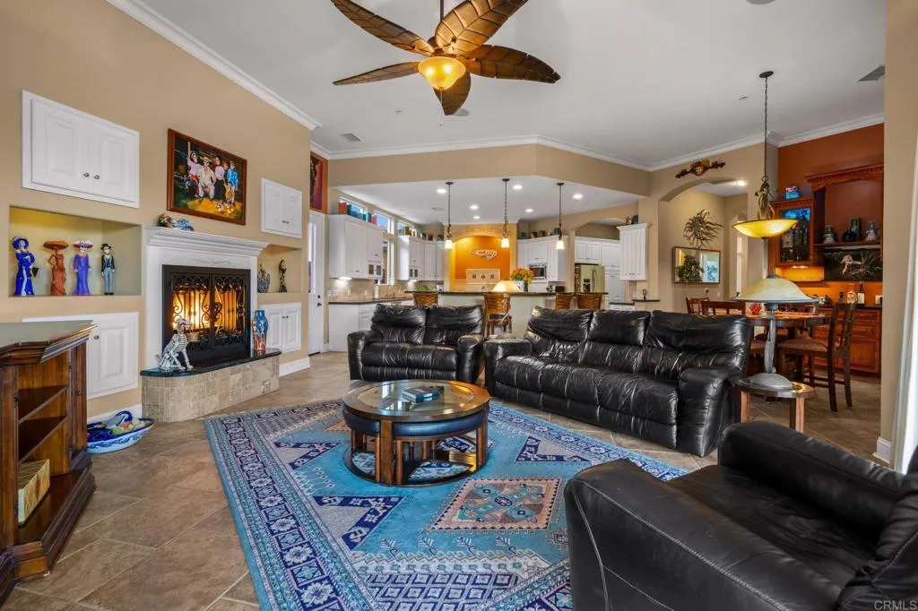 https://cdn.realtyfeed.com/cdn/127/306529262/ebd4434e8a2da08aed7fcf8ad8718a53.webp