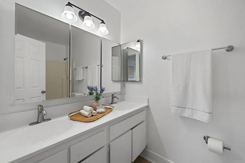 https://cdn.realtyfeed.com/cdn/127/306529264/53de3a38398759291c5c47be210df368.webp