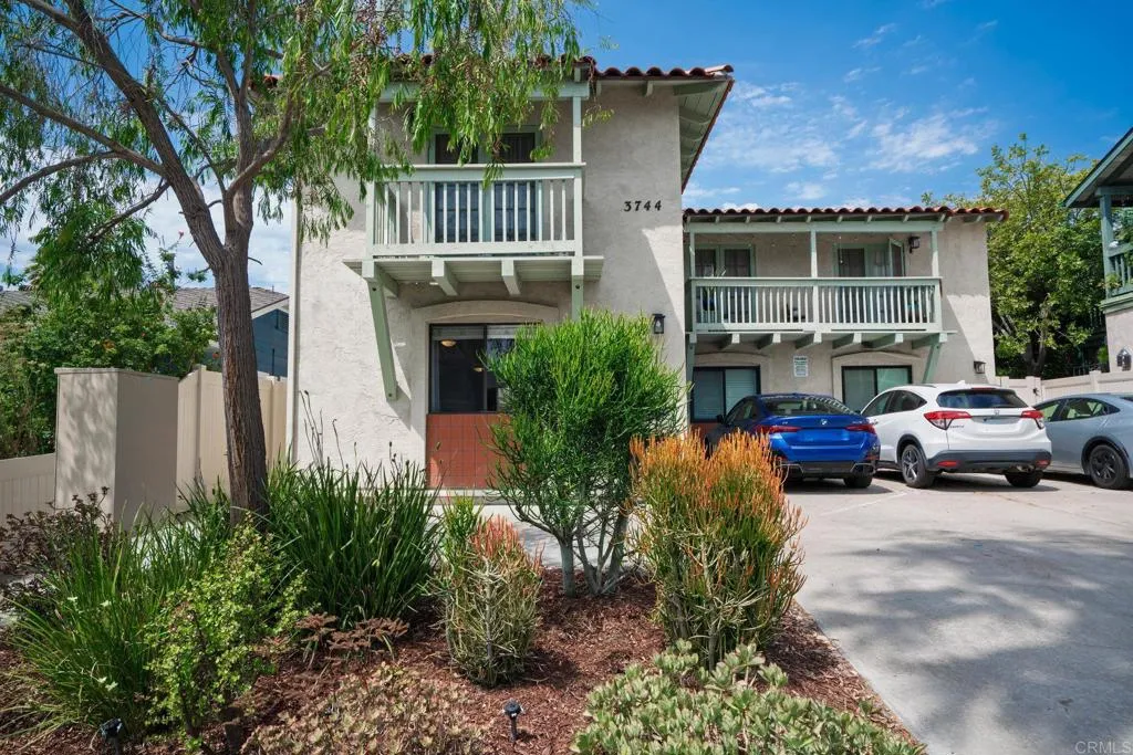 https://cdn.realtyfeed.com/cdn/127/306529300/3eee3a01b4a967ce10133fe08b2dcda2.webp