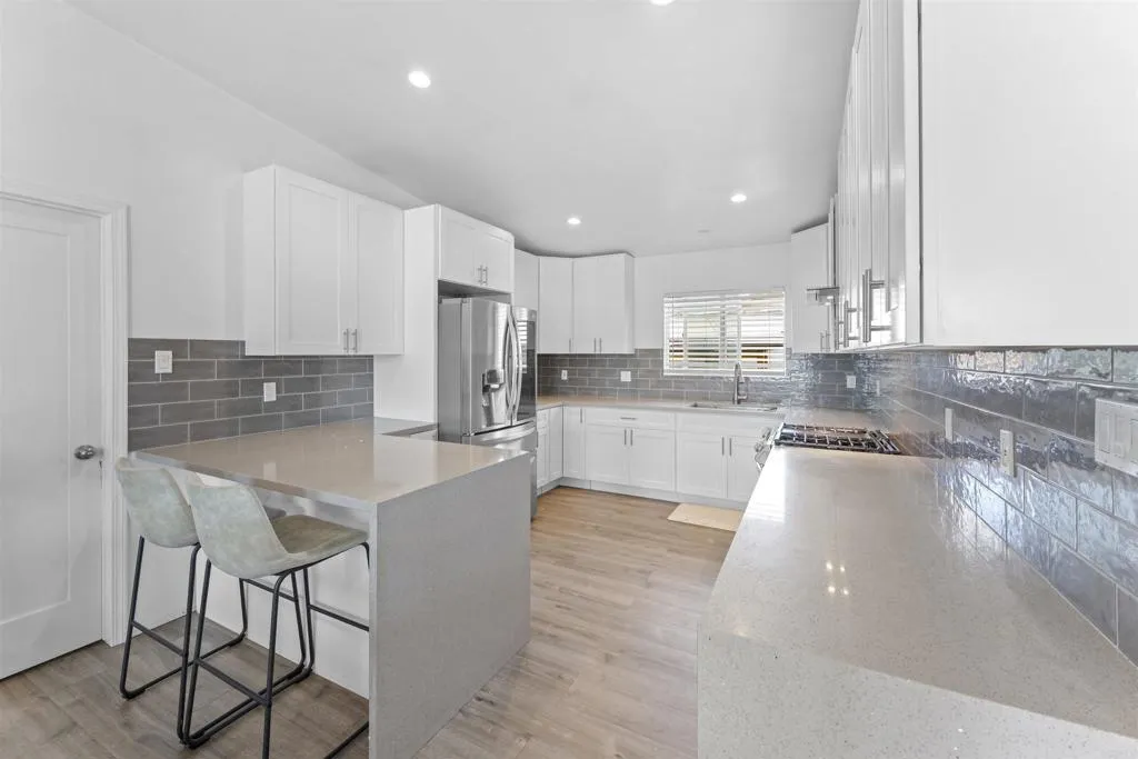 https://cdn.realtyfeed.com/cdn/127/306529310/1a05dbe6cd4ed84f9d6aa92ebd704160.webp