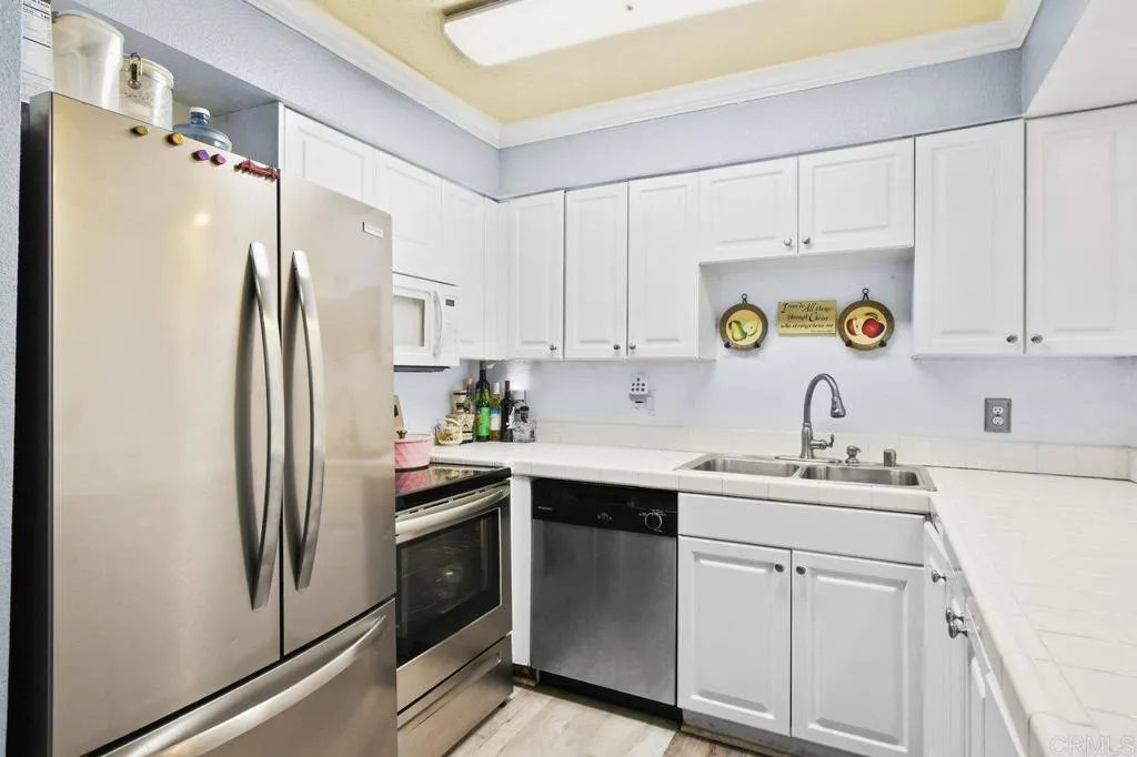 MLS: PTP2506532 Condo For Sale