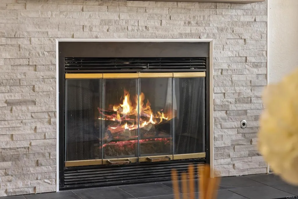 https://cdn.realtyfeed.com/cdn/127/306529355/b8103e03eb6193b8391e0c7274d88856.webp