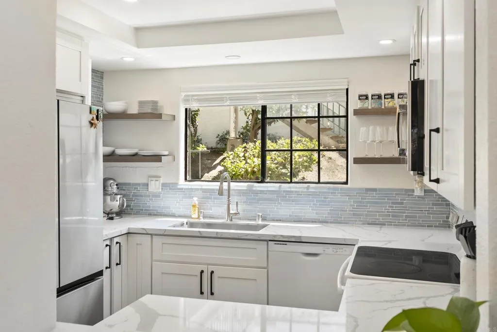 https://cdn.realtyfeed.com/cdn/127/306529355/dec90d7e08f479bb3251b08e8d982430.webp