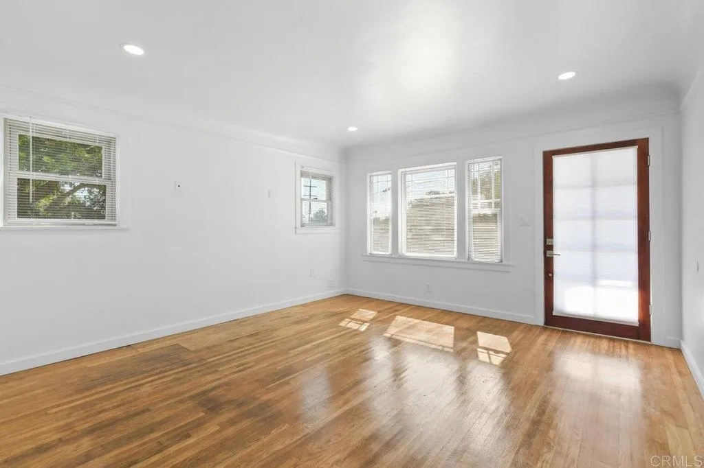 https://cdn.realtyfeed.com/cdn/127/306529358/bb183b53460b4e7f5c2f865c32443db4.webp