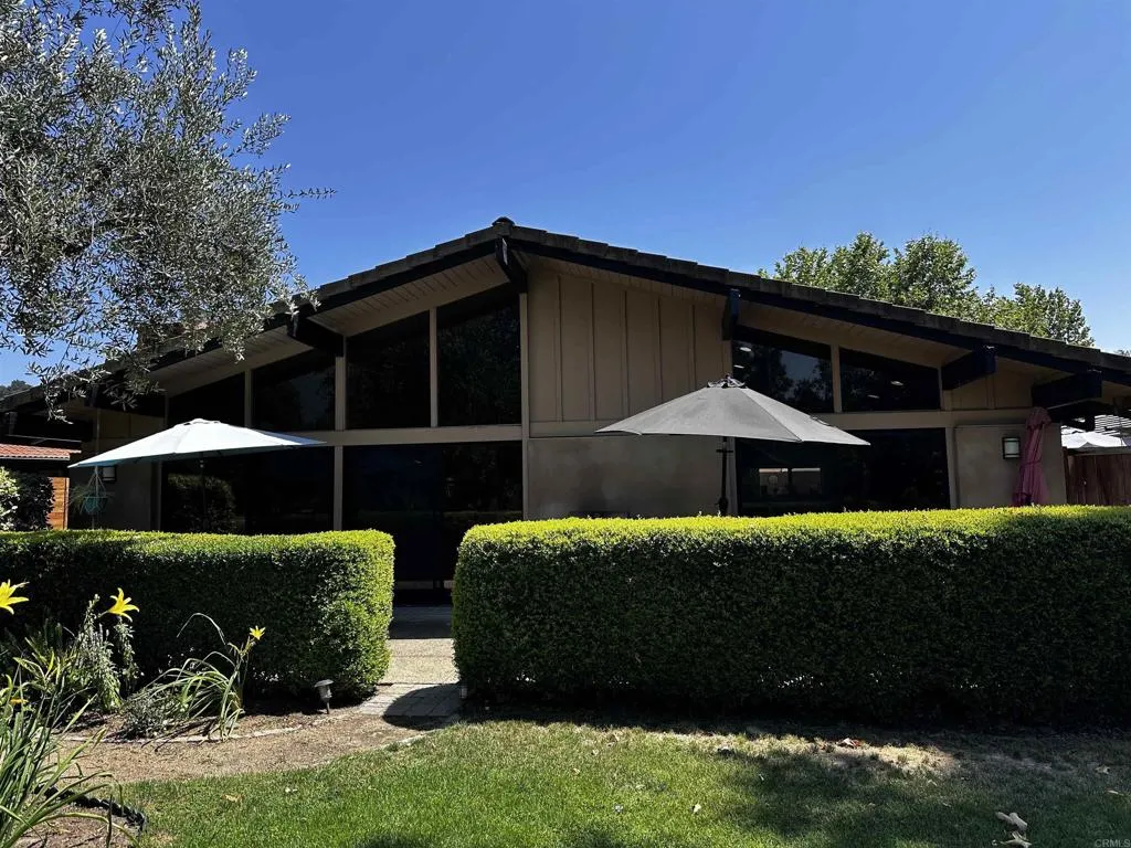 https://cdn.realtyfeed.com/cdn/127/306529439/8ba0d7424c1439aa8c97f8863defed2a.webp