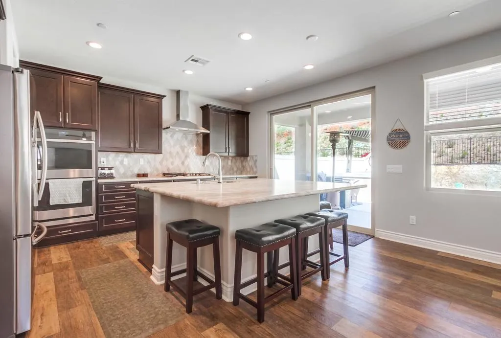 https://cdn.realtyfeed.com/cdn/127/306529442/35285bbd57ad8734a991220158206d13.webp