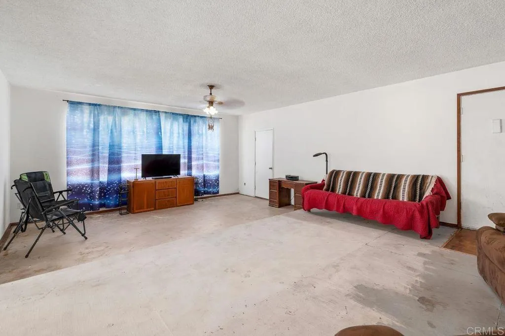 https://cdn.realtyfeed.com/cdn/127/306529452/0da50baed65e36fa3d3ed077893ff306.webp