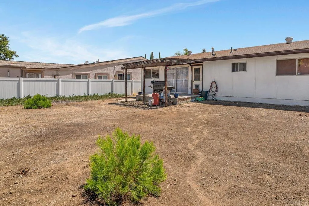 https://cdn.realtyfeed.com/cdn/127/306529452/2cf8fb49699d426a21220e9fb2a90b58.webp