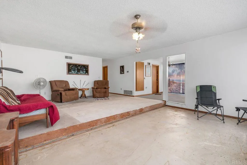 https://cdn.realtyfeed.com/cdn/127/306529452/40204e425a65fbe8145249025e176ee9.webp