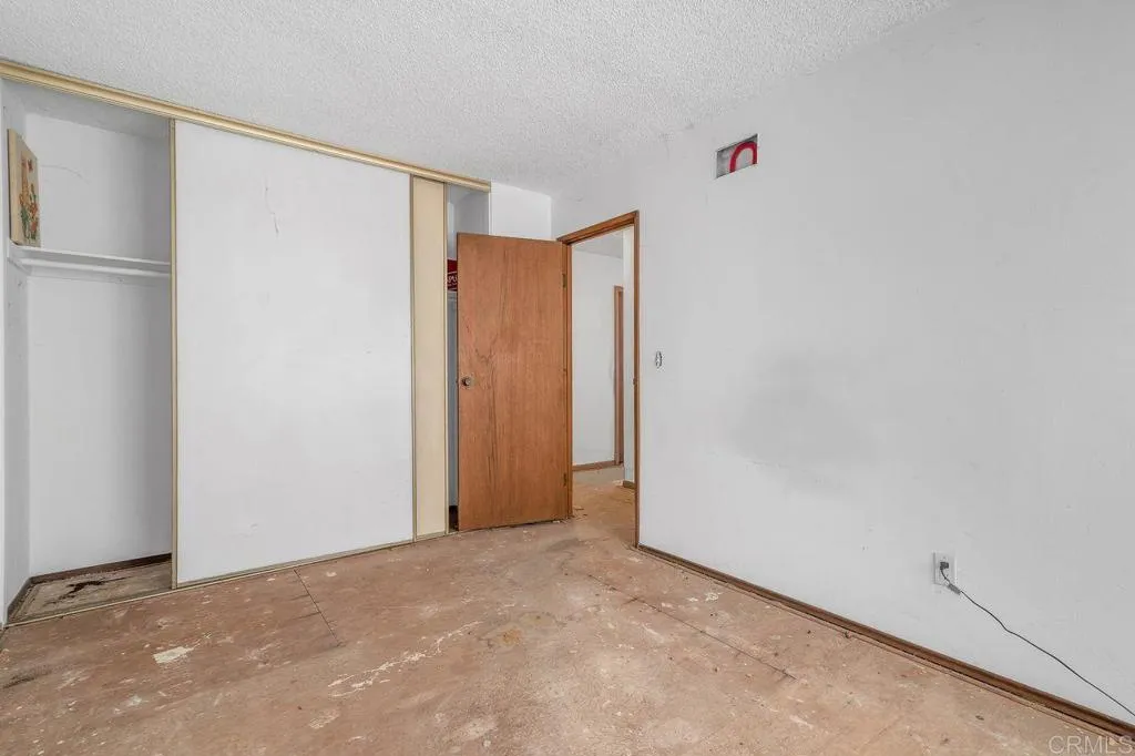 https://cdn.realtyfeed.com/cdn/127/306529452/7f82be04ac6fce4f16c0c113c3efb732.webp
