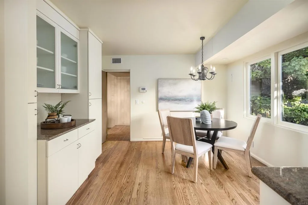 https://cdn.realtyfeed.com/cdn/127/306529501/eb82aacbf5d3bb7c3f0c3b2e544bf03c.webp