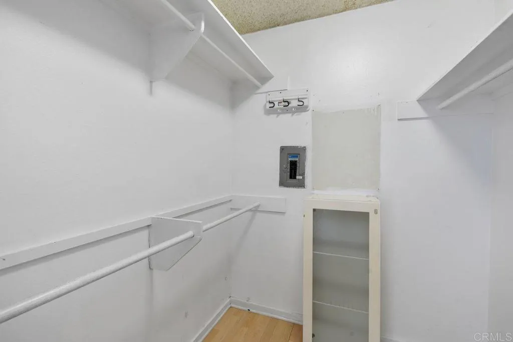 https://cdn.realtyfeed.com/cdn/127/306529513/b691f638378d478829f8084d16368ac5.webp