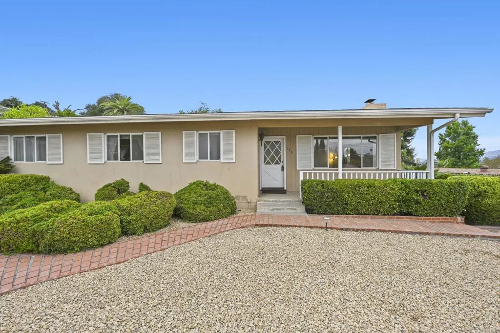 https://cdn.realtyfeed.com/cdn/127/306529515/891c2fd983462af3df2f290e9591d944.webp