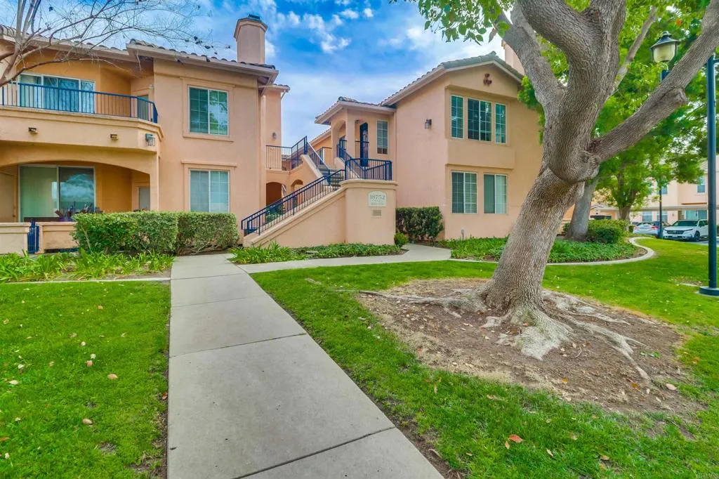 https://cdn.realtyfeed.com/cdn/127/306529611/0b8beb052ae464bbc718e850f824e5e8.webp