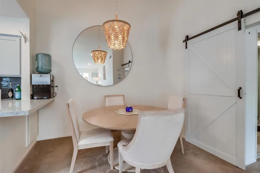 https://cdn.realtyfeed.com/cdn/127/306529611/112ad6e9e067e6f1235870df86412700.webp
