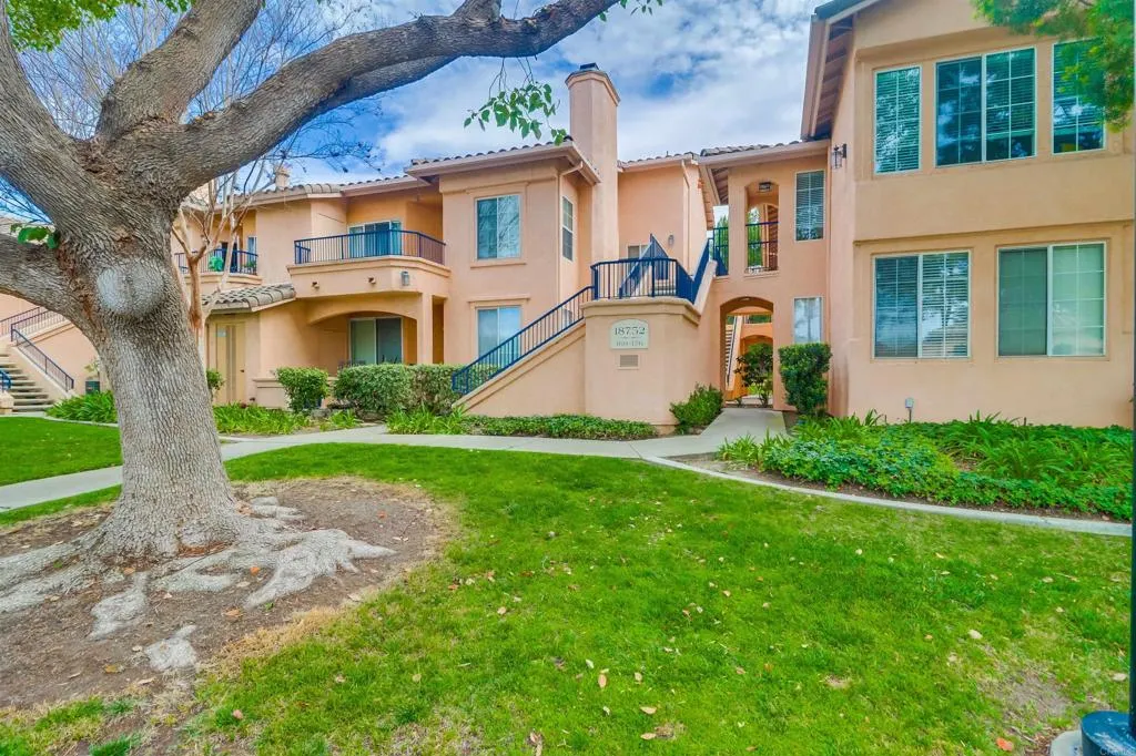 https://cdn.realtyfeed.com/cdn/127/306529611/6a526c1fb3932c2bb7f770b6e458ecff.webp