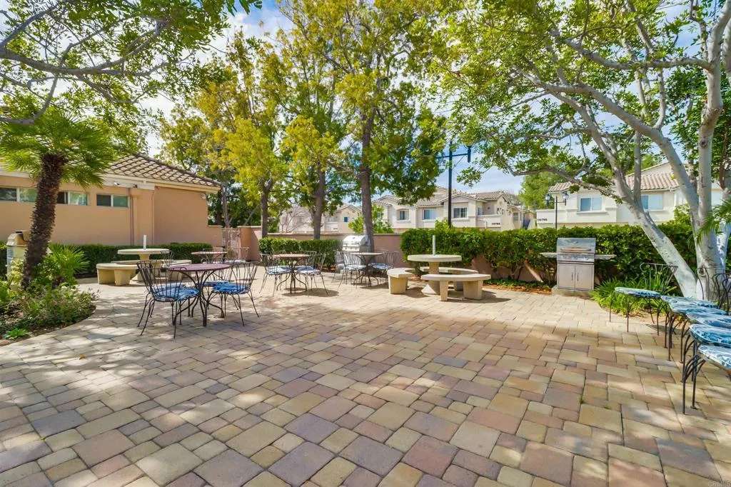 https://cdn.realtyfeed.com/cdn/127/306529611/d1aebd7f0e06dbf06f108f7ee24bfdc5.webp