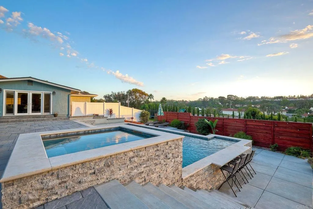https://cdn.realtyfeed.com/cdn/127/306529623/84eb7505894aa3b50af799761306e4c8.webp