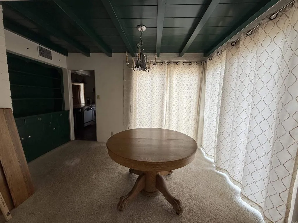https://cdn.realtyfeed.com/cdn/127/306529673/3a40bd6fbc76d78818cb40eee5953ff8.webp