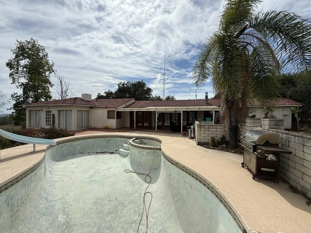 https://cdn.realtyfeed.com/cdn/127/306529673/d9ab3bc3ee779e278f88e31519d89e1f.webp