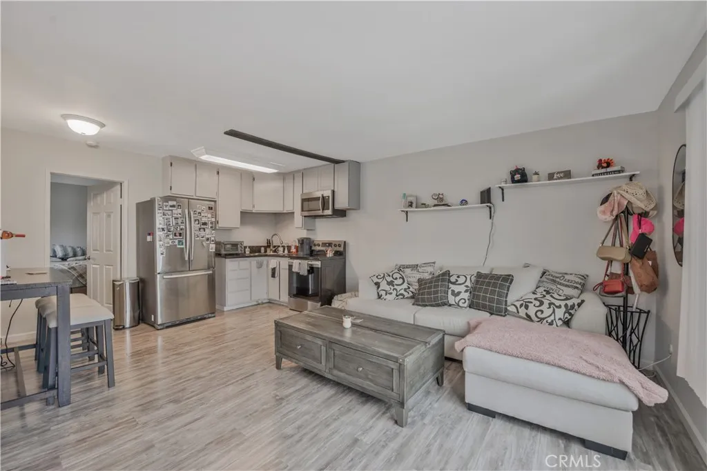 Photo #15: CV25193585 Listing: Photo #15