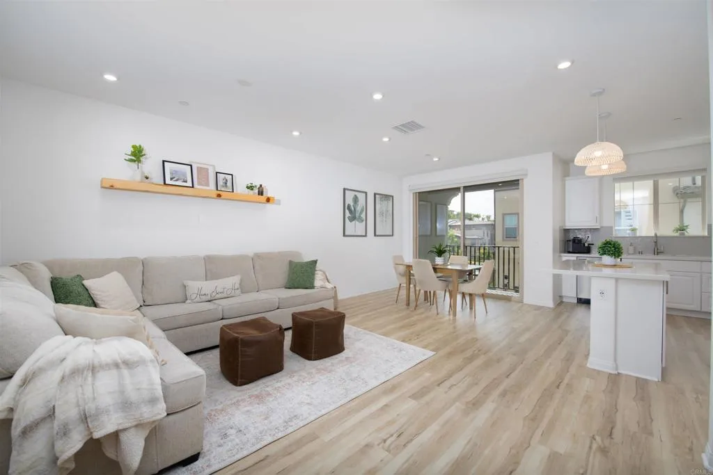 https://cdn.realtyfeed.com/cdn/127/306529698/485779118f1ec80a0dce19f0f4107b18.webp