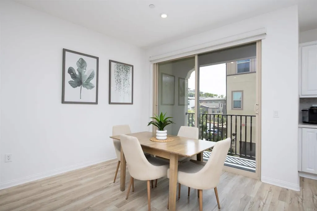 https://cdn.realtyfeed.com/cdn/127/306529698/5f4721e7e8999c703921d7138c1f304a.webp