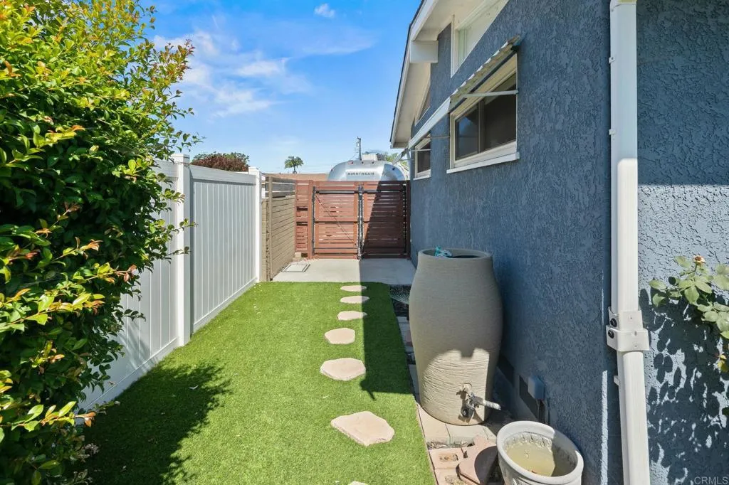 https://cdn.realtyfeed.com/cdn/127/306529745/18f168e08019d0649684bd16aff54cbc.webp