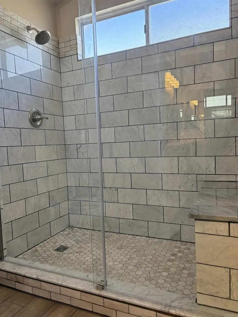https://cdn.realtyfeed.com/cdn/127/306529755/4aa2c8b9cec44d2ca6e9303f643bebaf.webp