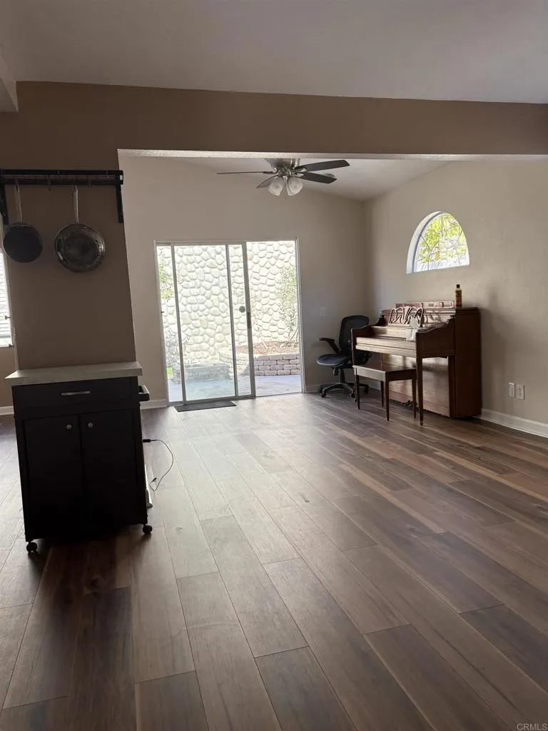 https://cdn.realtyfeed.com/cdn/127/306529755/73ff26a7184fc06a5daa77d7abfd9f77.webp