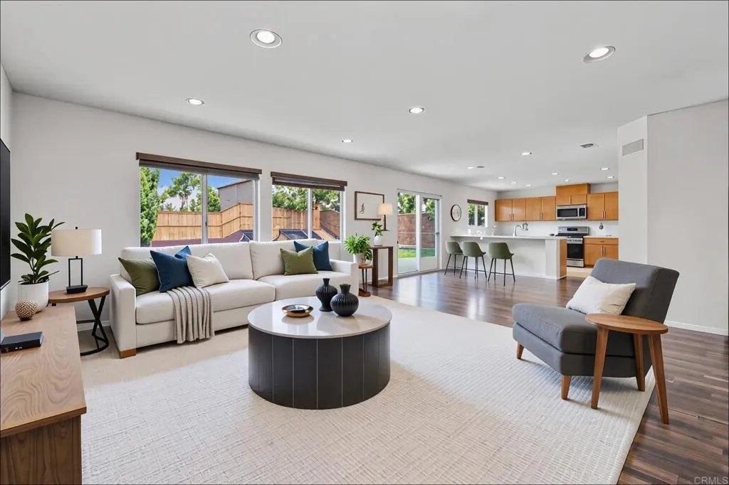 https://cdn.realtyfeed.com/cdn/127/306529798/312109c7a4226afd8232ab2a8d21e9c5.webp
