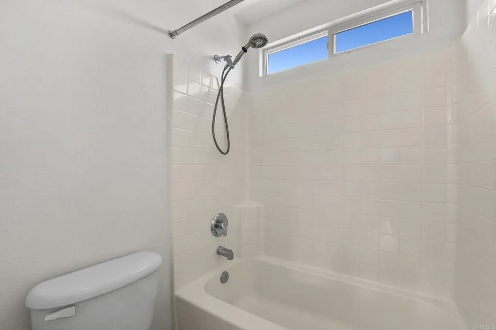 https://cdn.realtyfeed.com/cdn/127/306529798/54ec04f1eb4af65c218c10a3a5535a01.webp