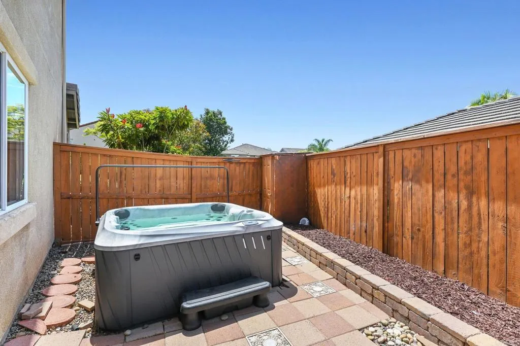 https://cdn.realtyfeed.com/cdn/127/306529798/5db91e3419418a9e46ae6185ad636400.webp