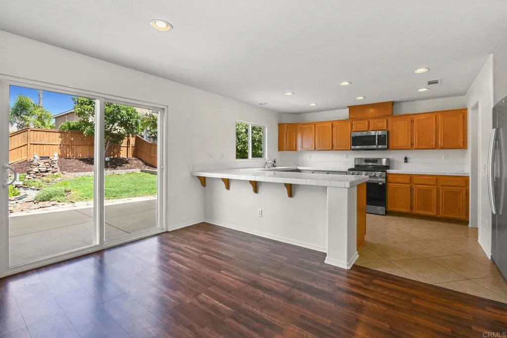https://cdn.realtyfeed.com/cdn/127/306529798/7915d002e0febbe30fa209d46ae0d742.webp