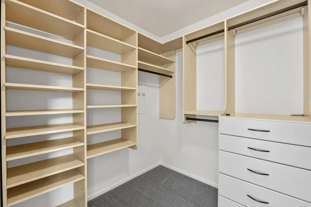 https://cdn.realtyfeed.com/cdn/127/306529798/dfdb4ba9df80d06c86dba5cf11b0051f.webp