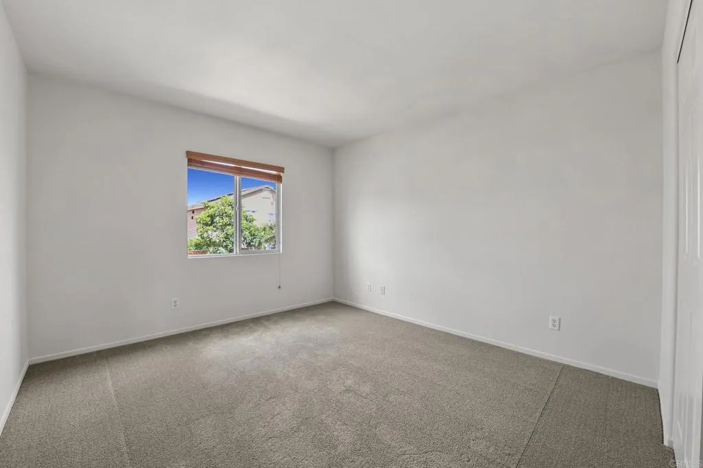 https://cdn.realtyfeed.com/cdn/127/306529798/ee4066f966ab1c1f3a077be59ba86c13.webp