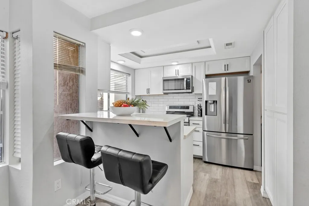 https://cdn.realtyfeed.com/cdn/127/306529817/16ec67d0d187f5b0731afdbd8f907ba4.webp
