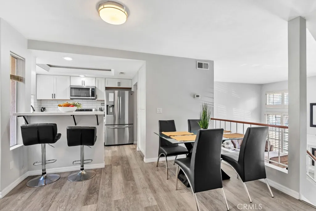 https://cdn.realtyfeed.com/cdn/127/306529817/1851627b58e4d9ee778d3b251311fad7.webp