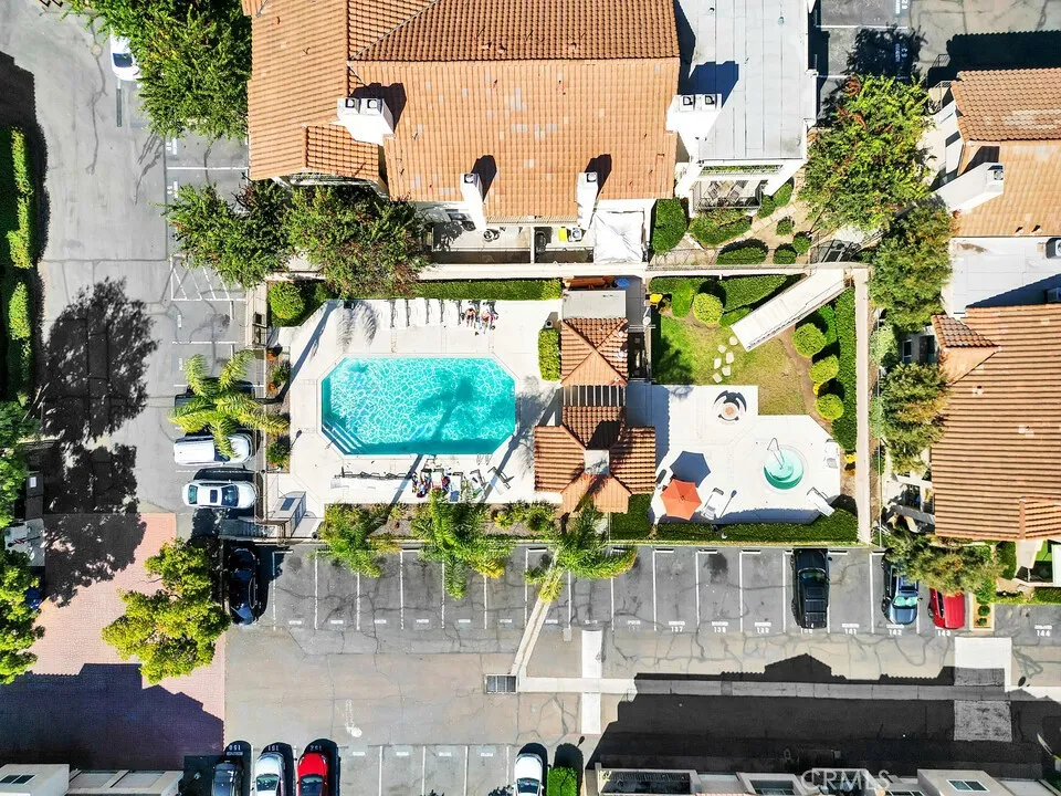 https://cdn.realtyfeed.com/cdn/127/306529817/1f4a12267dbf4133d02931ea3a202fea.webp