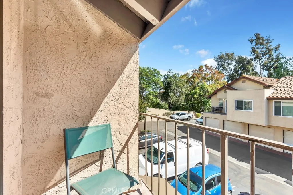 https://cdn.realtyfeed.com/cdn/127/306529817/255853dd7f701494b07315a69bccfeff.webp